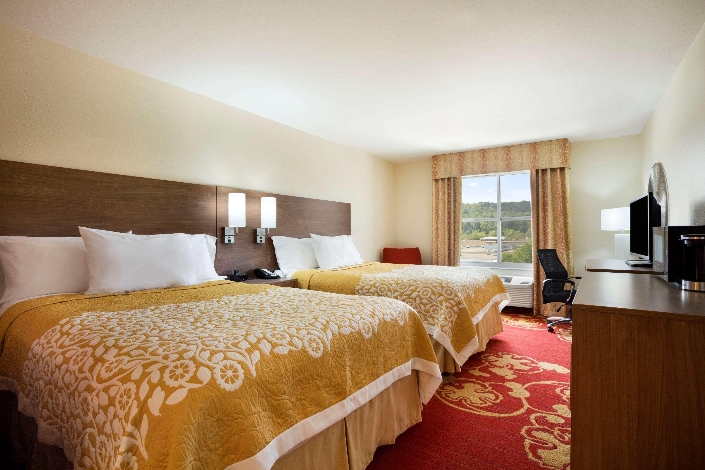 Hotel Days & By Wyndham 2*